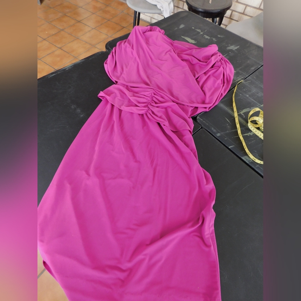 VINTAGE - Ruffle Pink Evening Gown